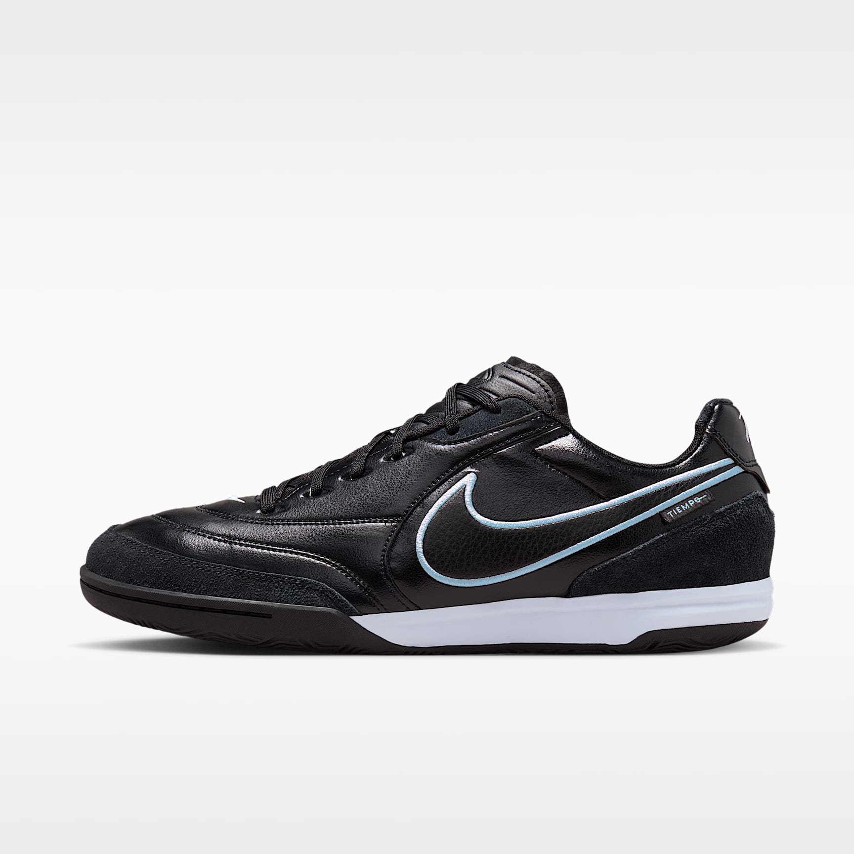 Nike Tiempo Streetgato Indoor/Court Low-Top Football Shoes. Nike RO